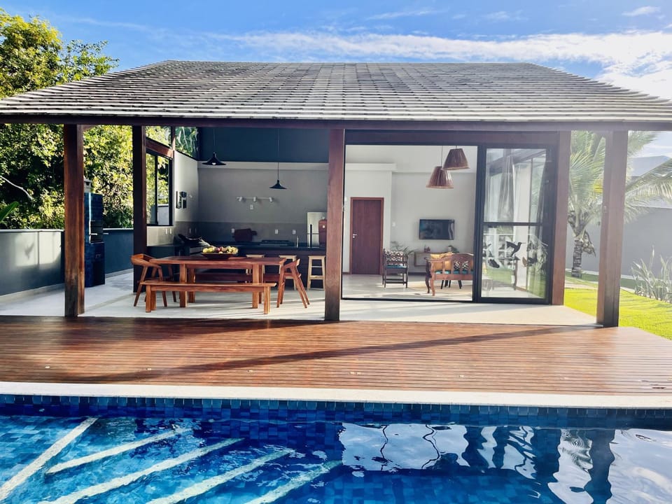 Patio, Balcony/Terrace, Dining area, Swimming pool