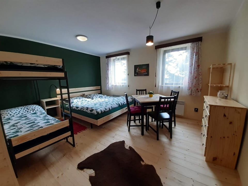 Photo of the whole room, Bedroom, hair dresser