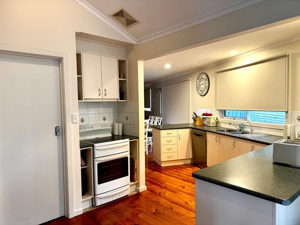 Invy Escape House in Inverloch