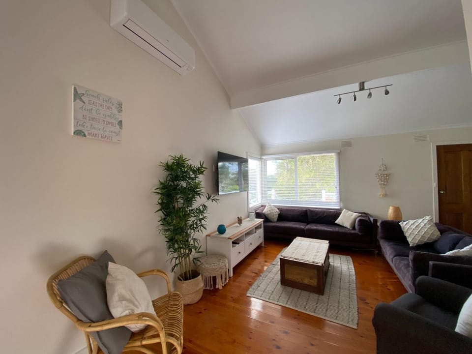 Invy Escape House in Inverloch