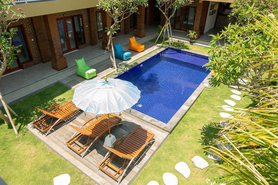 Pool view, Swimming pool