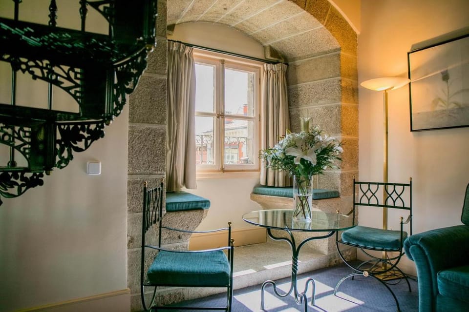 Palacio de los Velada Hotel in Ávila‎