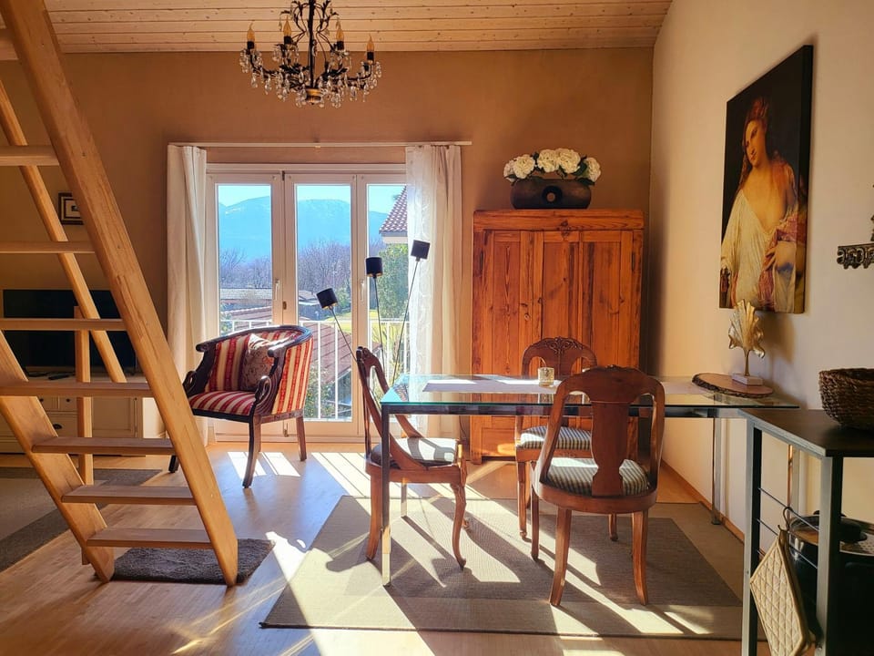 Traum Ferienwohnung am Strand im Tessin - nur 5min von Ascona oder Locarno entfernt Apartment in Canton of Ticino