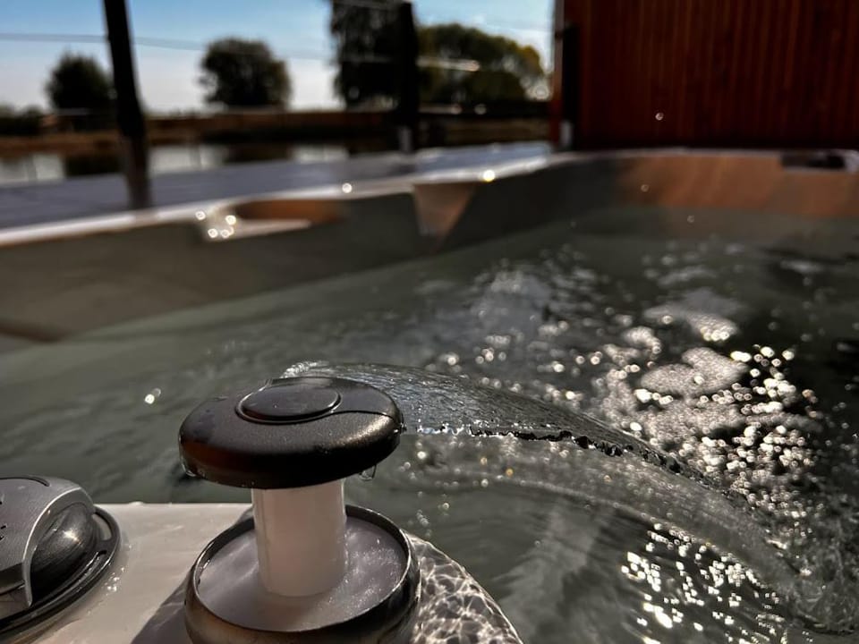 LE REFUGE - Le Domaine Wambrechies Country House in Flanders