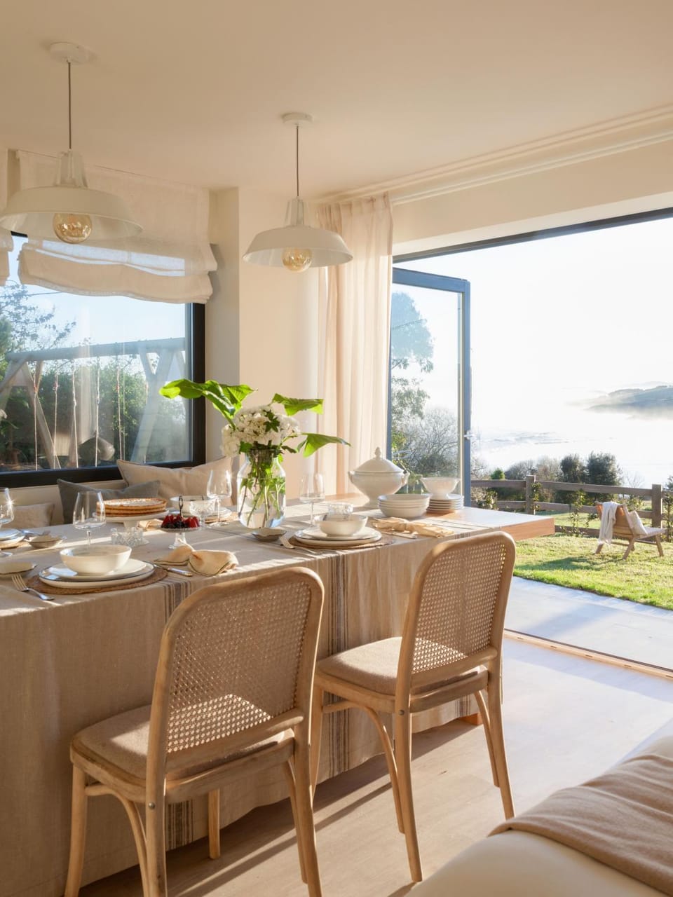 Natural landscape, View (from property/room), Dining area, Sea view