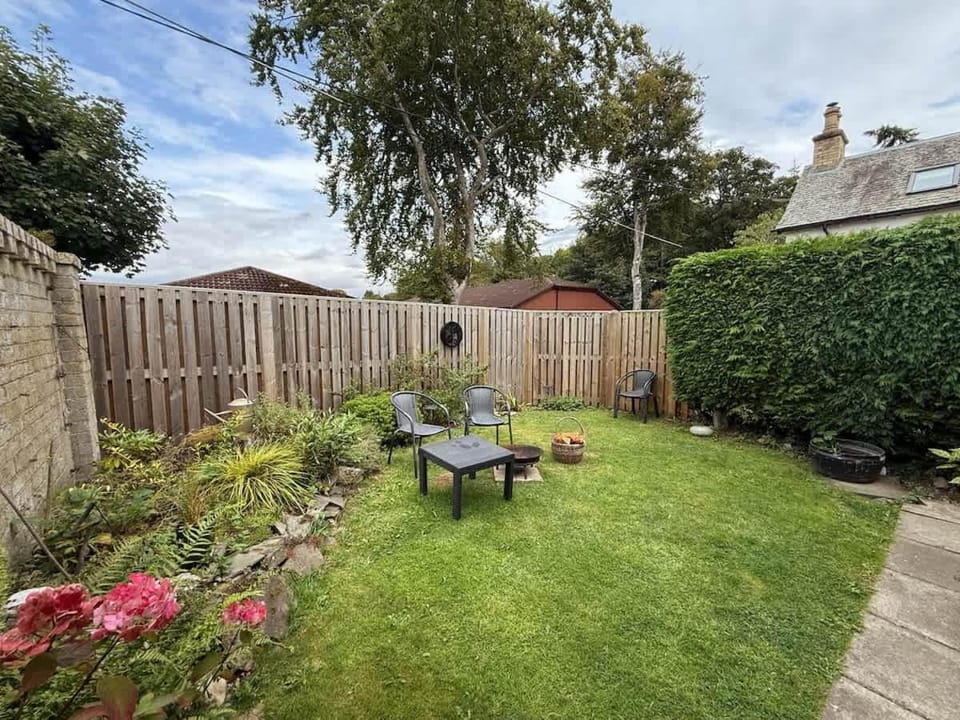 Robins Nest Cottage House in Scotland