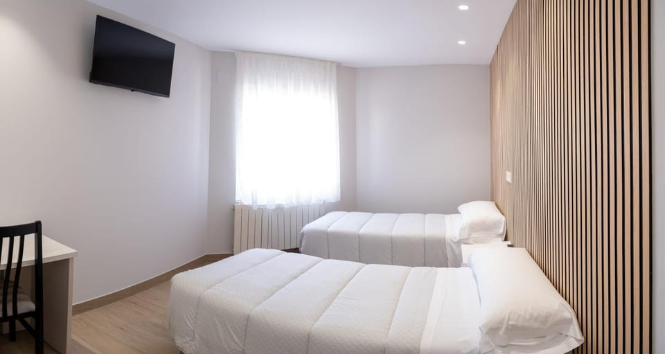 Hotel La Cortijana Bed and Breakfast in Logrono