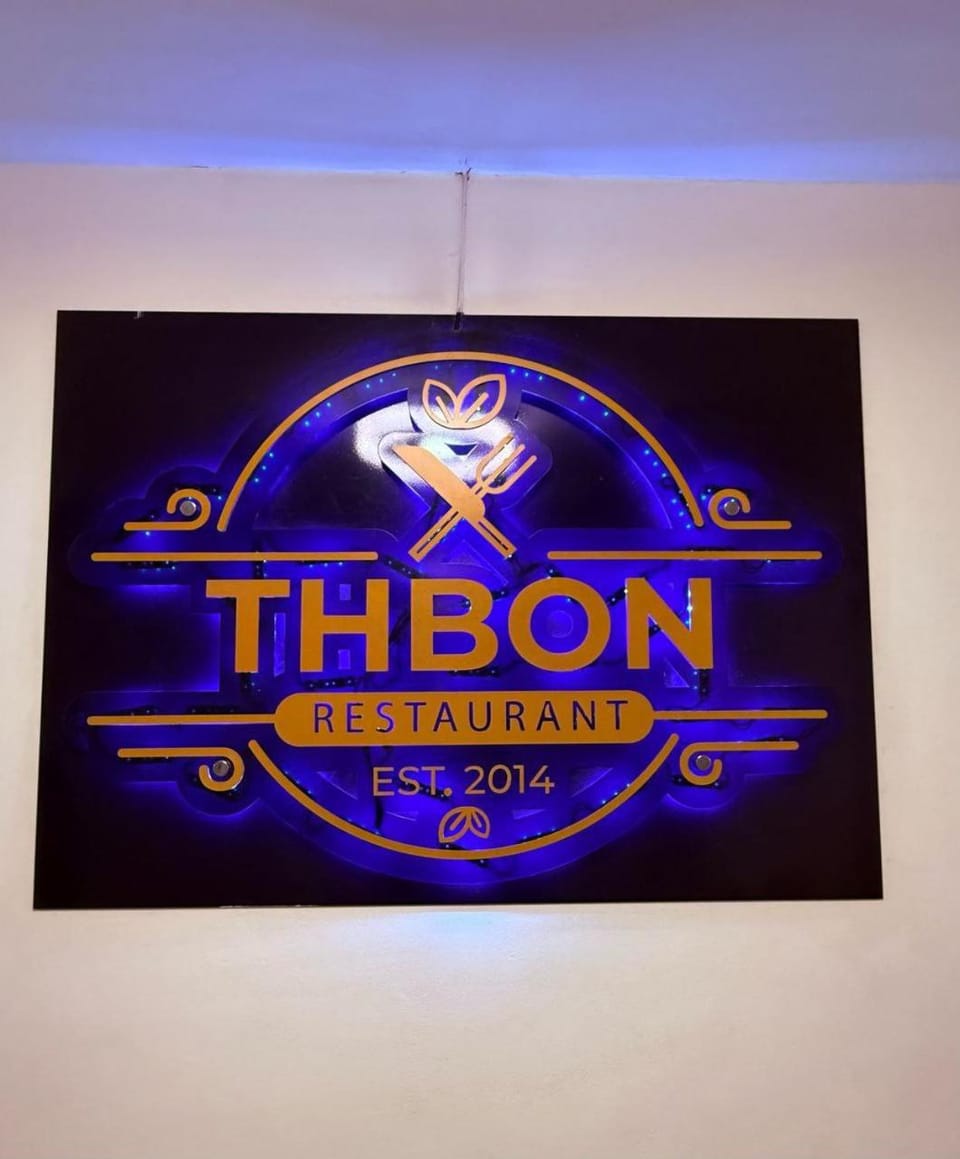 Restaurant/places to eat, Logo/Certificate/Sign