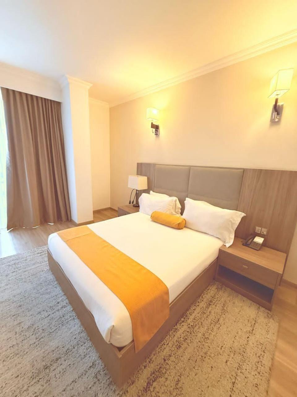 Bed, Photo of the whole room, Bedroom