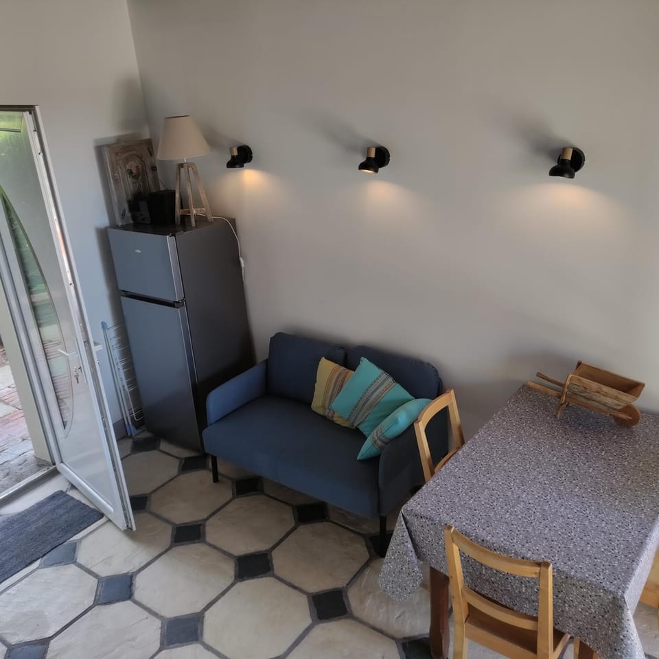 Le petit gîte d'Angélique House in Normandy
