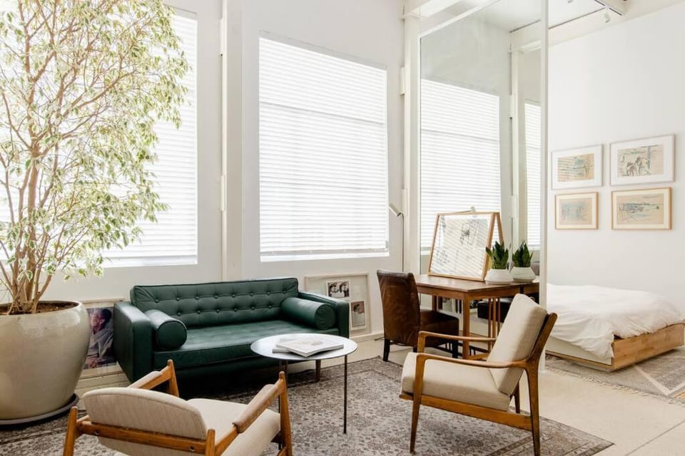 A Gorgeous Studio in the Hippest Building in Town Apartment in Tel Aviv-Yafo