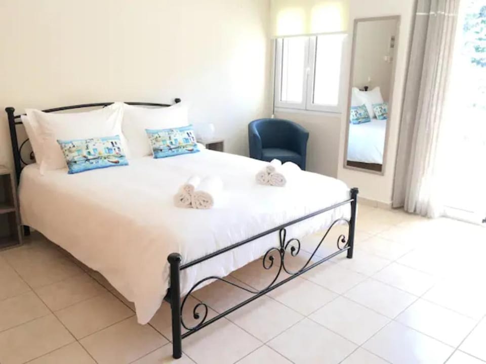 Koumpe Blue Seaside Lovely Studio (2) Apartment in Rethymno