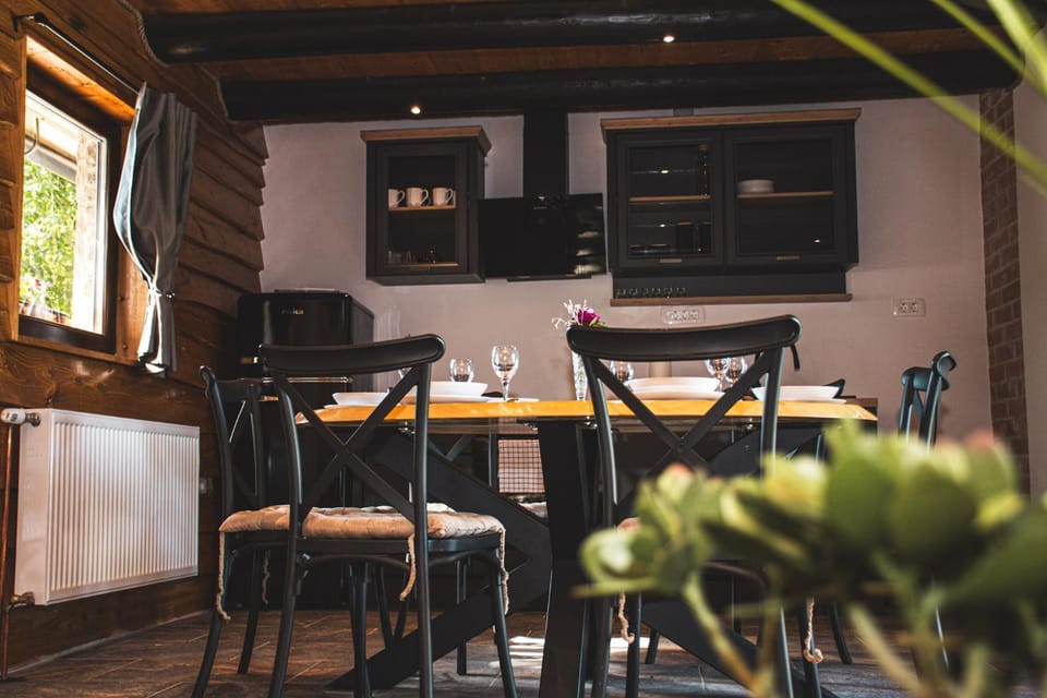 TV and multimedia, Kitchen or kitchenette, Seating area, Dining area