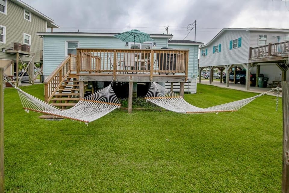 Lovely Beach Bungalow House in North Myrtle Beach