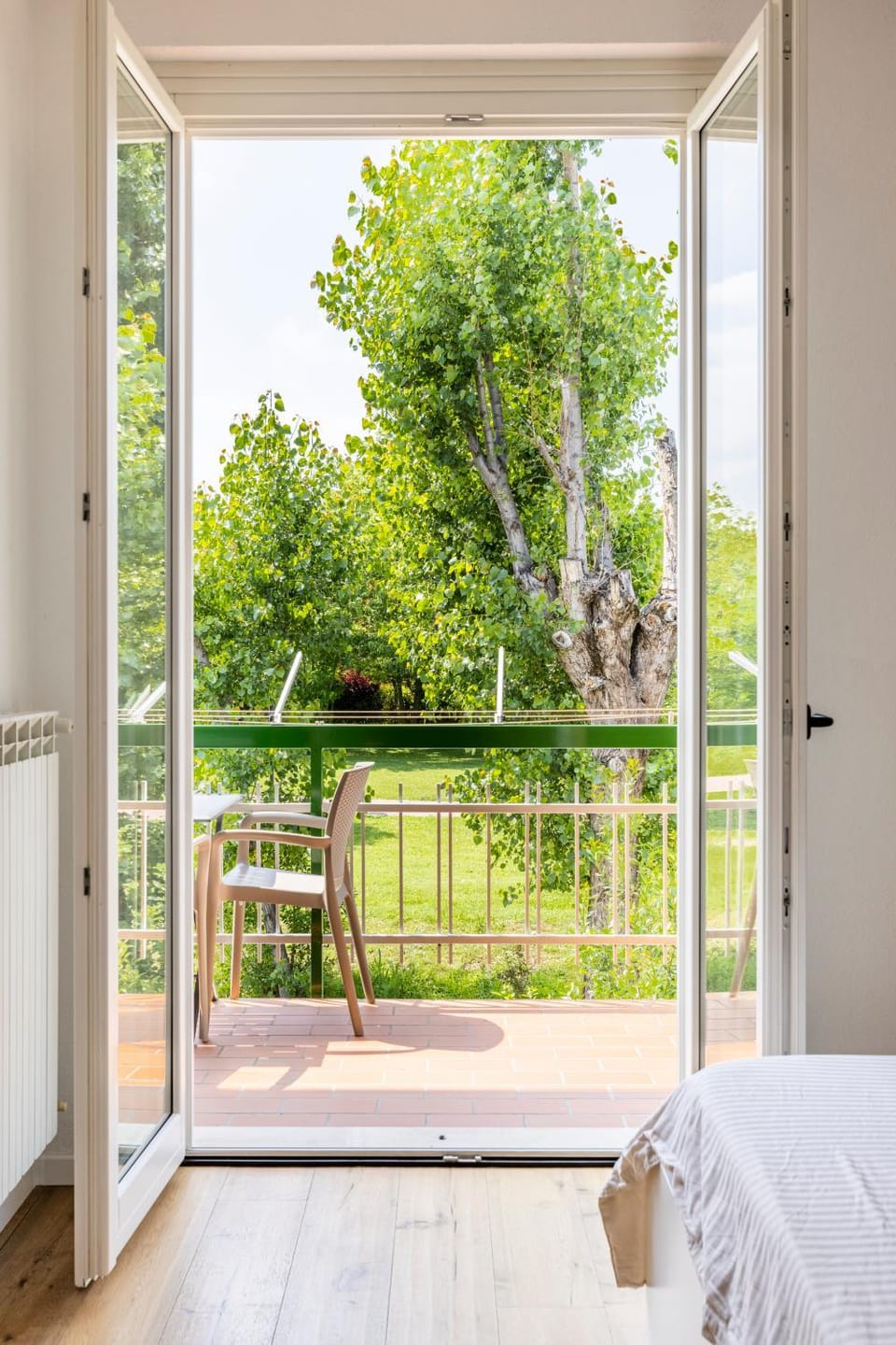 View (from property/room), Balcony/Terrace, Garden view