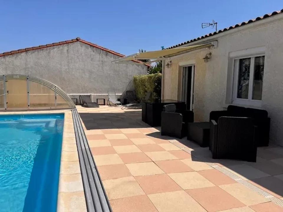 Villa accueillante à Saint-Froult avec piscine privée Villa in Nouvelle-Aquitaine
