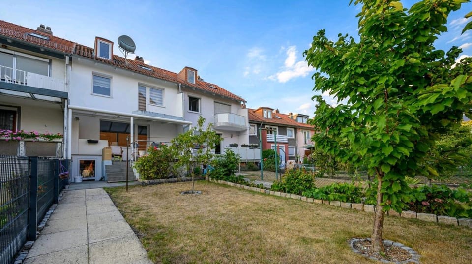Garden, Garden view