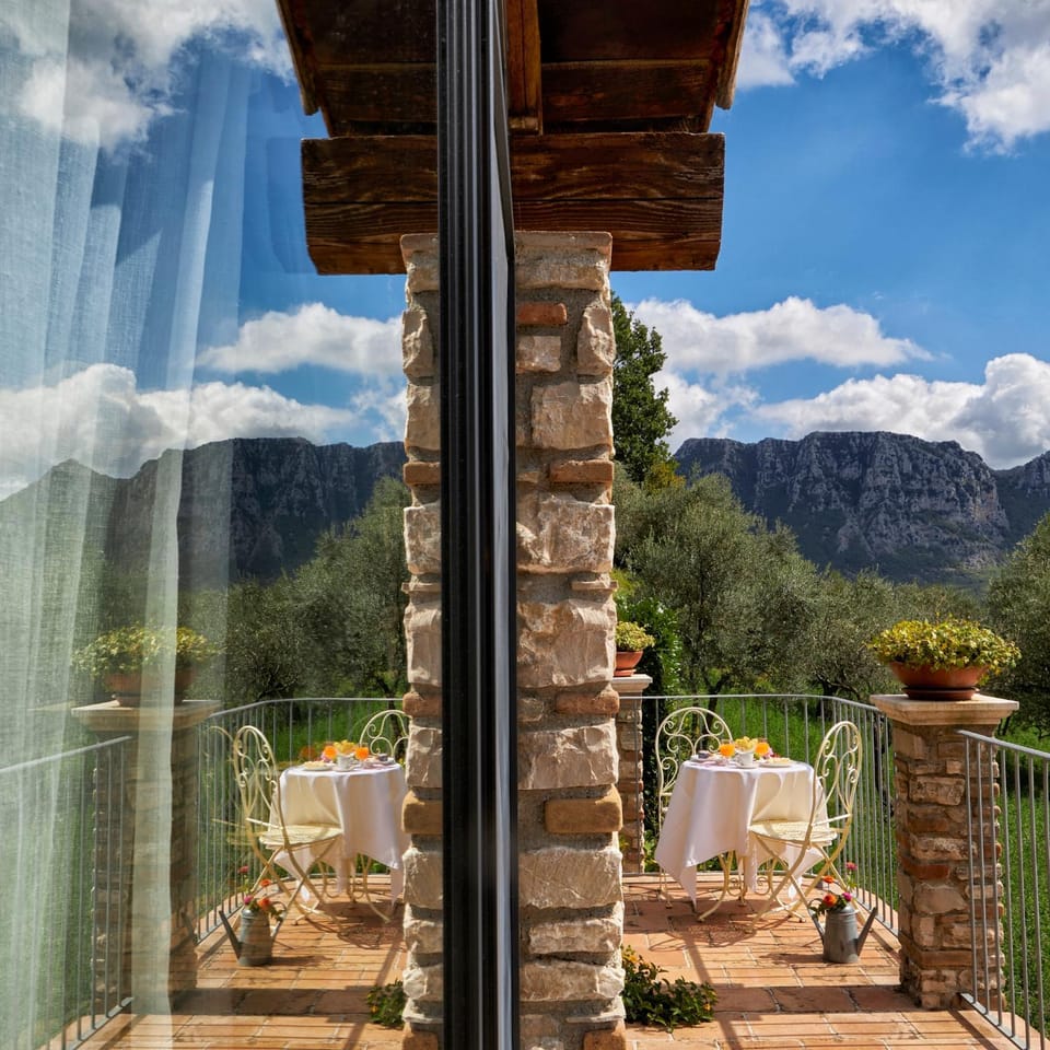 Patio, Natural landscape, View (from property/room), Balcony/Terrace, Mountain view