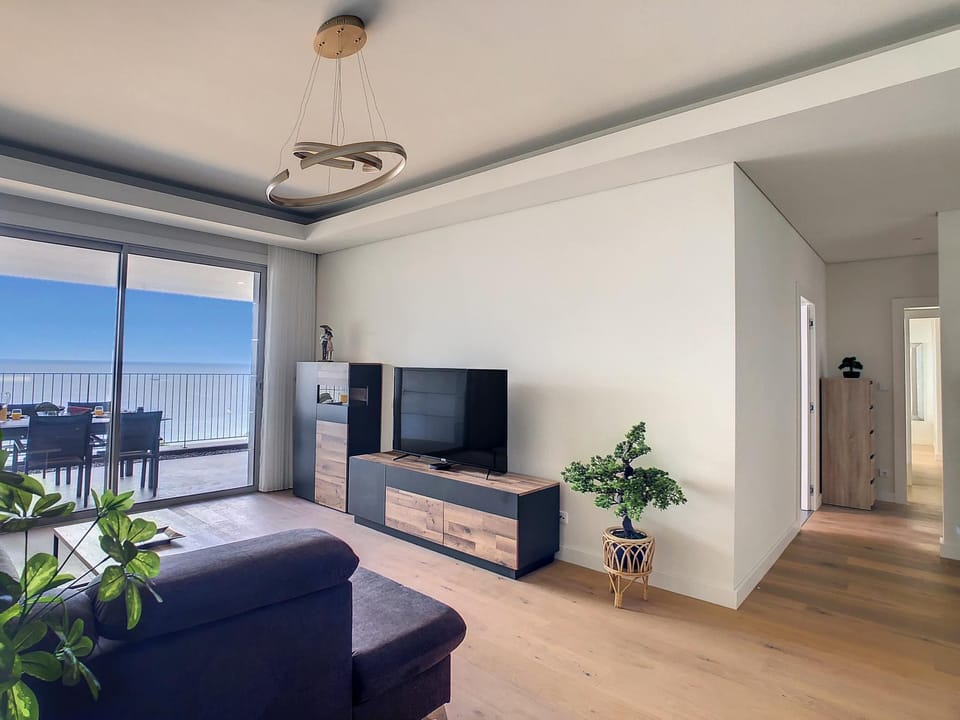 Living room, Sea view
