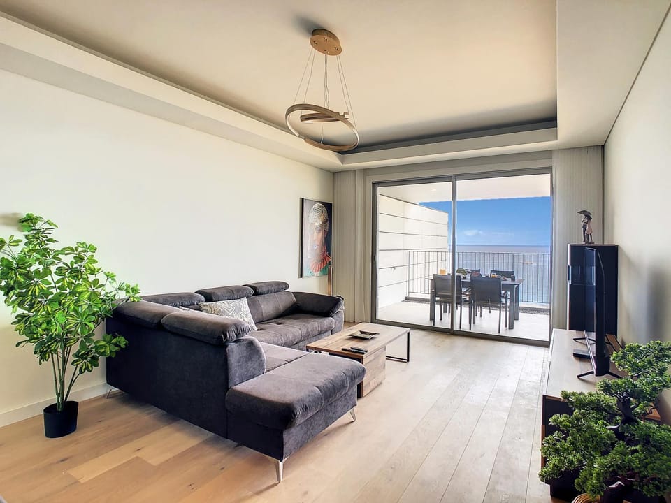 Living room, Sea view