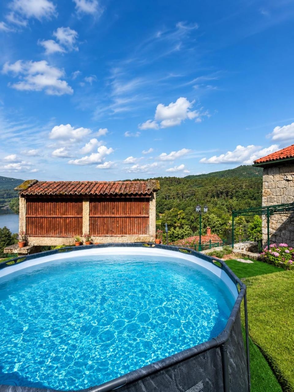 Lar do Pilís House in Galicia