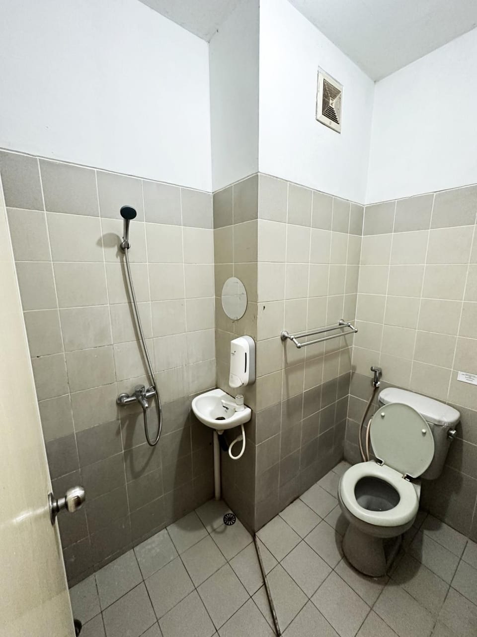 Shower, Toilet, Bathroom