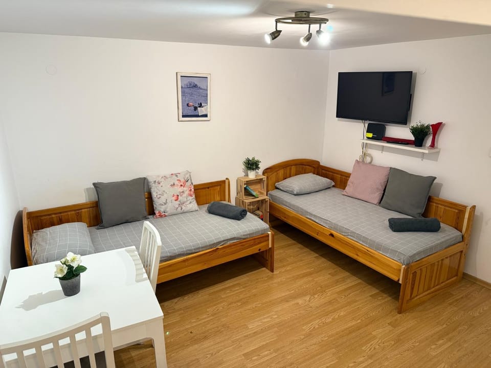 Peaceful Riverside Studio with private Garden Center Parking Apartment in Plovdiv