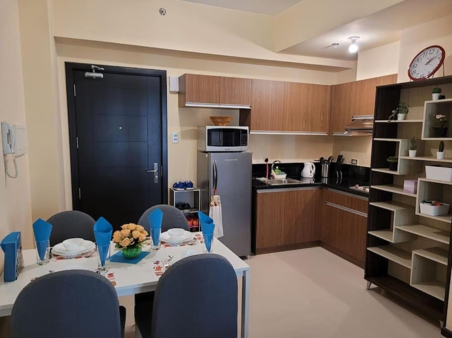 The Radiance by Dominga Apartment in Pasay