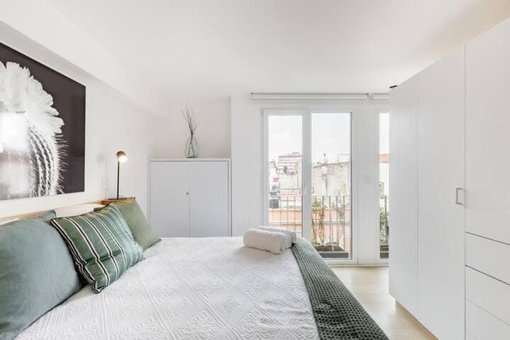 Bed, Photo of the whole room, Bedroom, wardrobe
