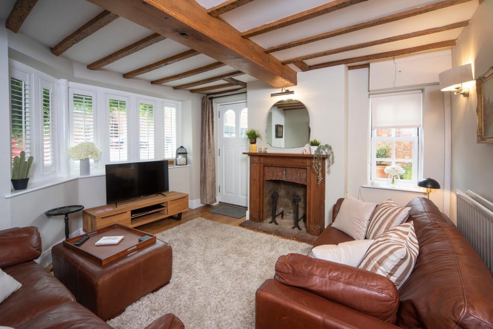 Communal lounge/ TV room, TV and multimedia, Living room, Seating area