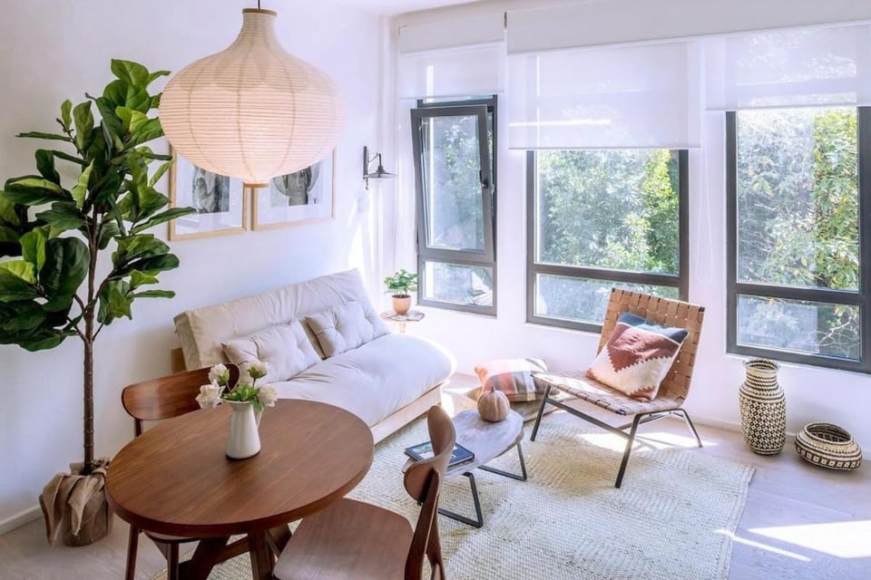 Living room, Photo of the whole room, Dining area