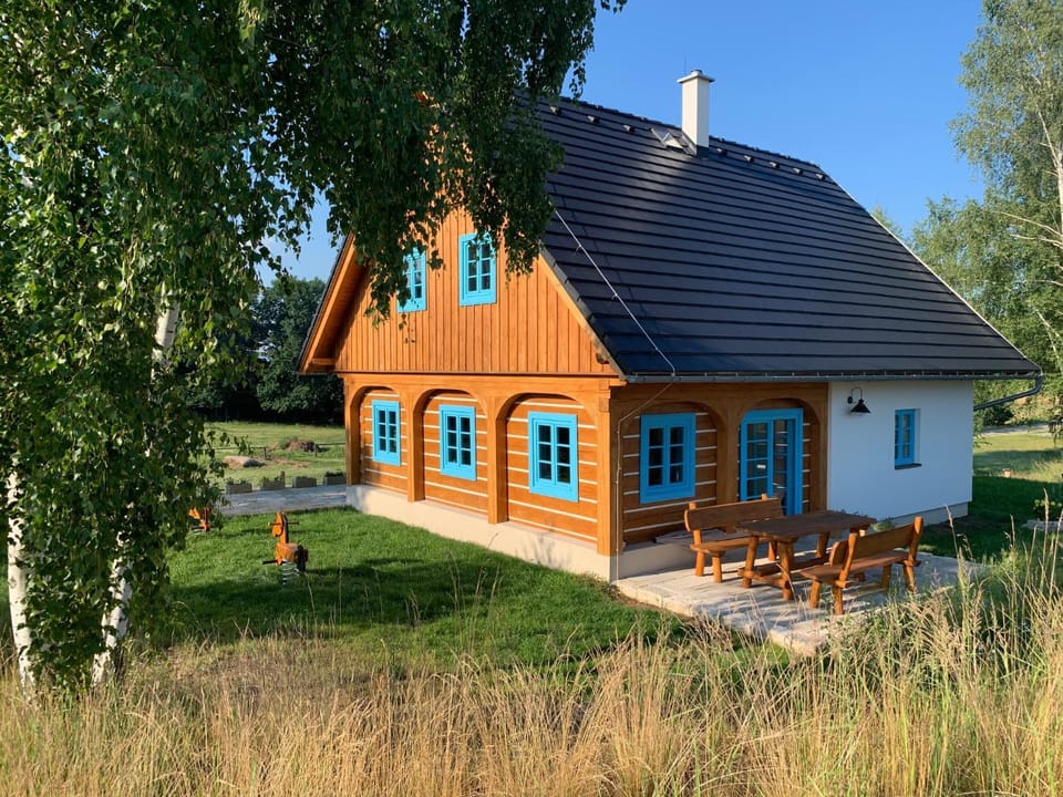 Property building, Garden, Balcony/Terrace