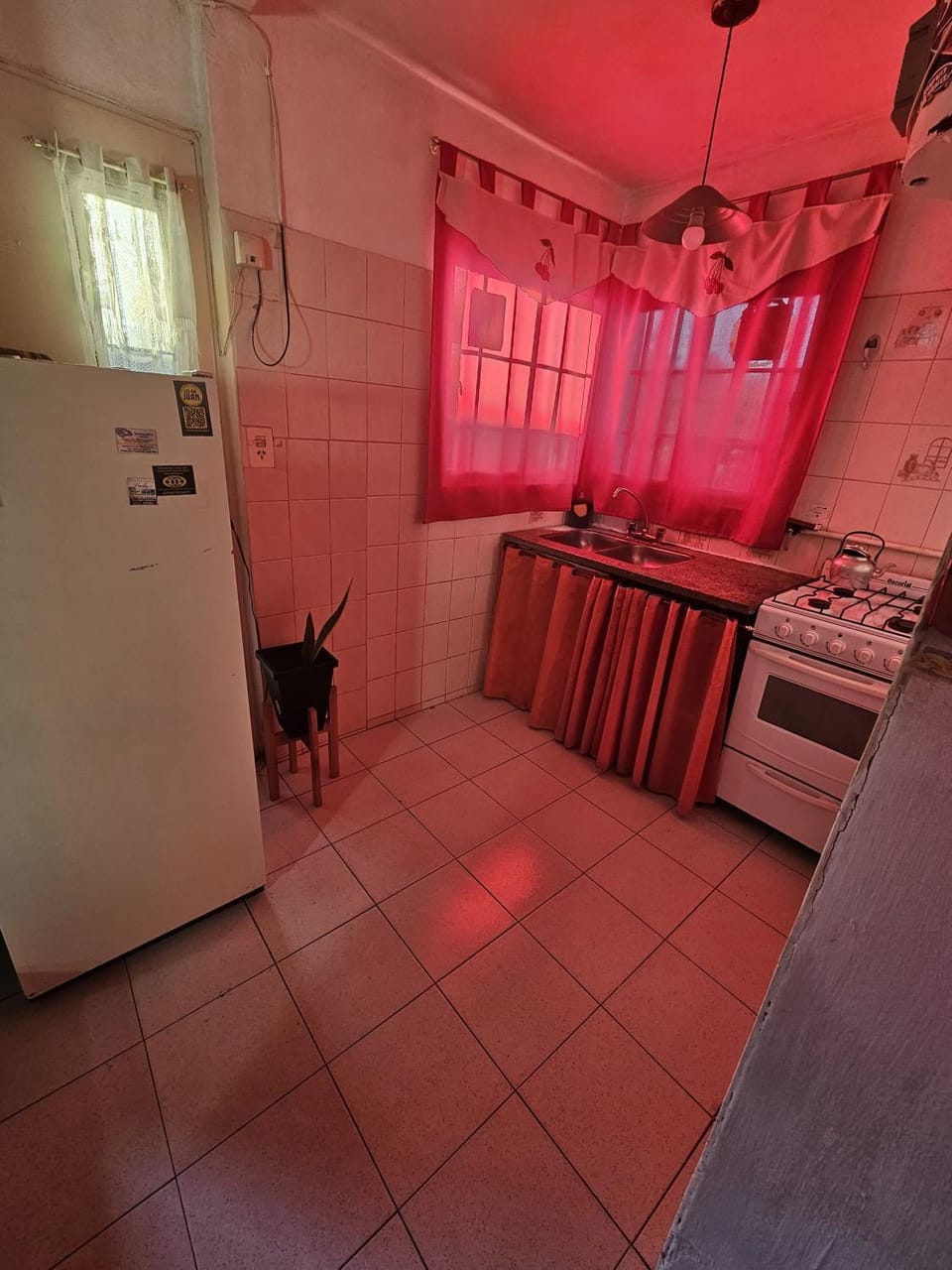 Kitchen or kitchenette, oven