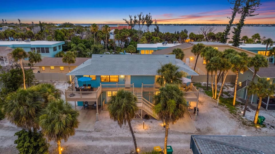 Blissful Beach Retreat A House in Manasota Key