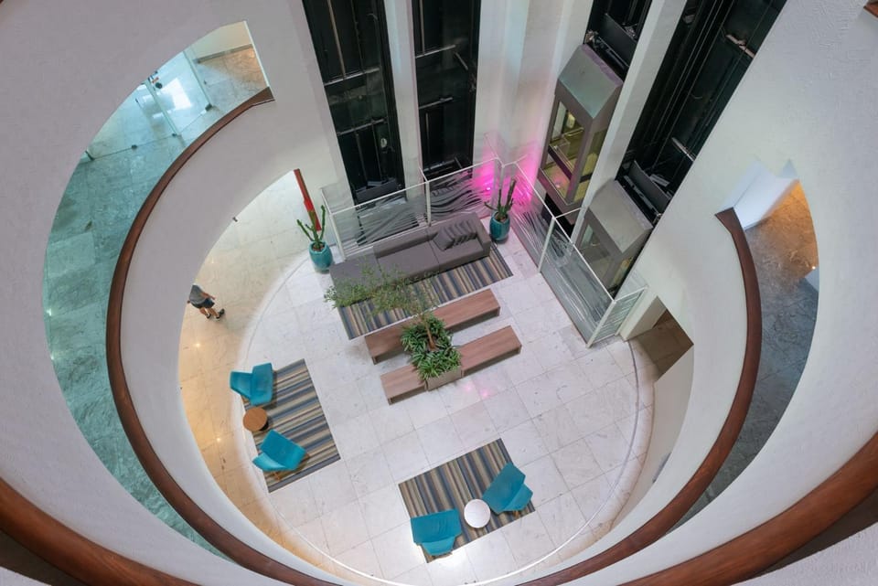 Bird's eye view, Lobby or reception