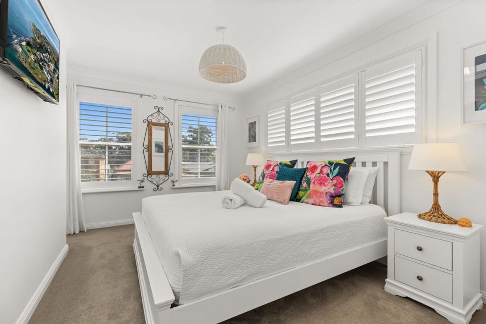 By the Bay on Duncan by Experience Jervis Bay House in Vincentia