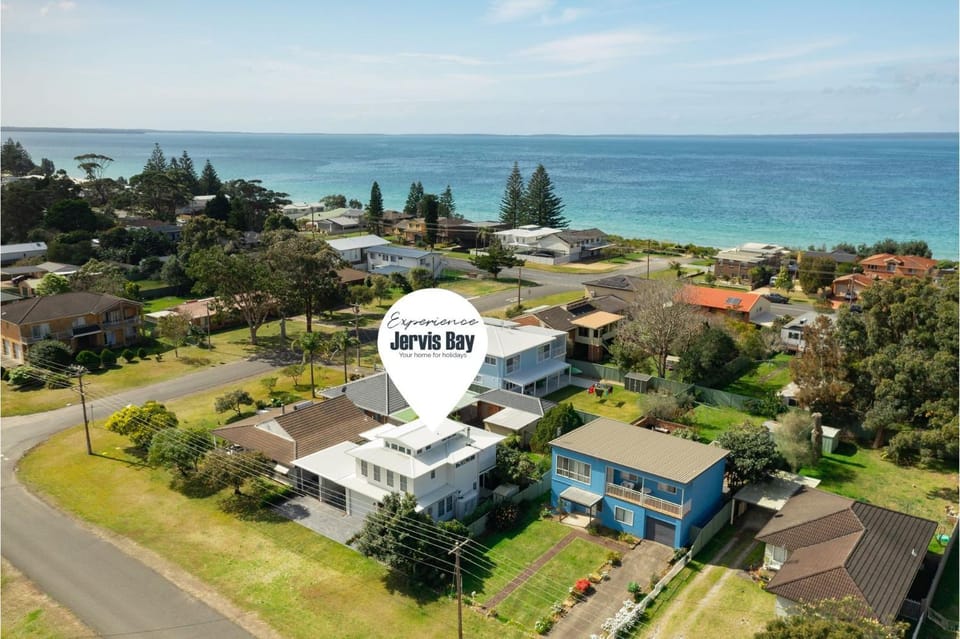 By the Bay on Duncan by Experience Jervis Bay House in Vincentia