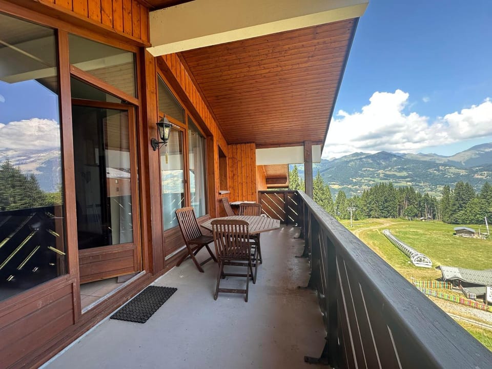 Appartement Splendide au Pied des Pistes, Proche Jardin d'Enfants à Morillon - FR-1-642-65 Apartment in Morillon