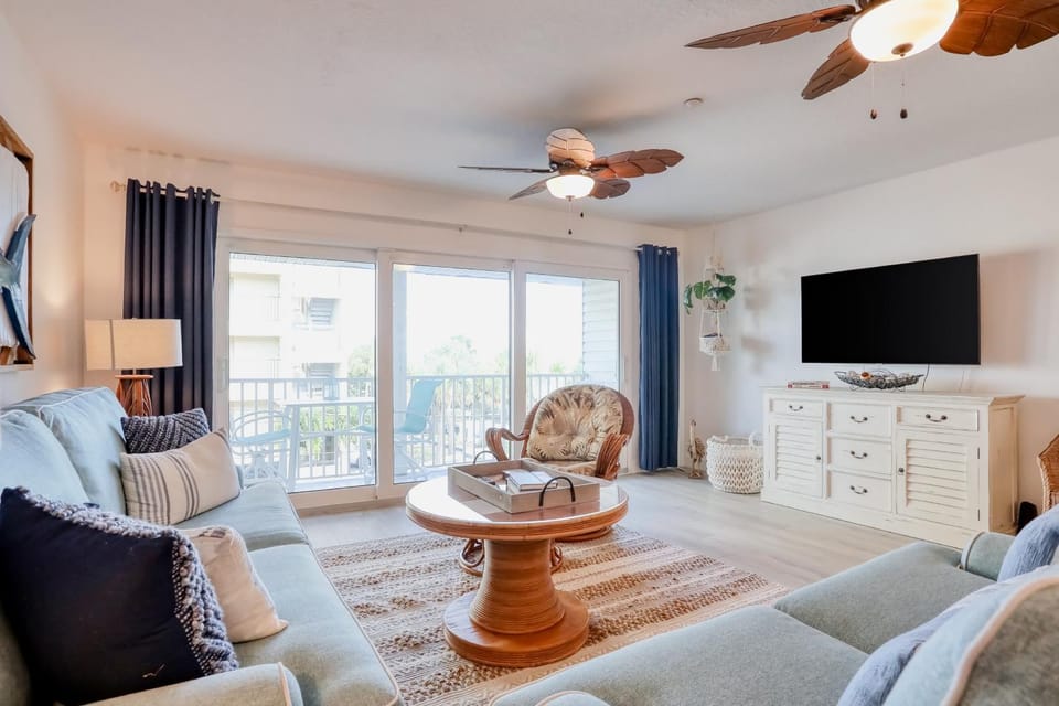 Beach on the Rocks House in Indian Rocks Beach