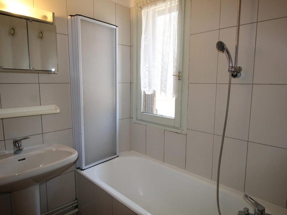 Studio aux Carroz 4 pers, balcon, proche commerces et pistes - FR-1-572-254 Apartment in Arâches-la-Frasse