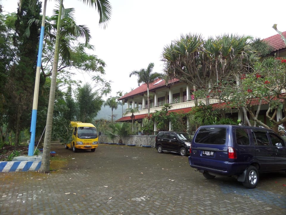 Property building, Parking
