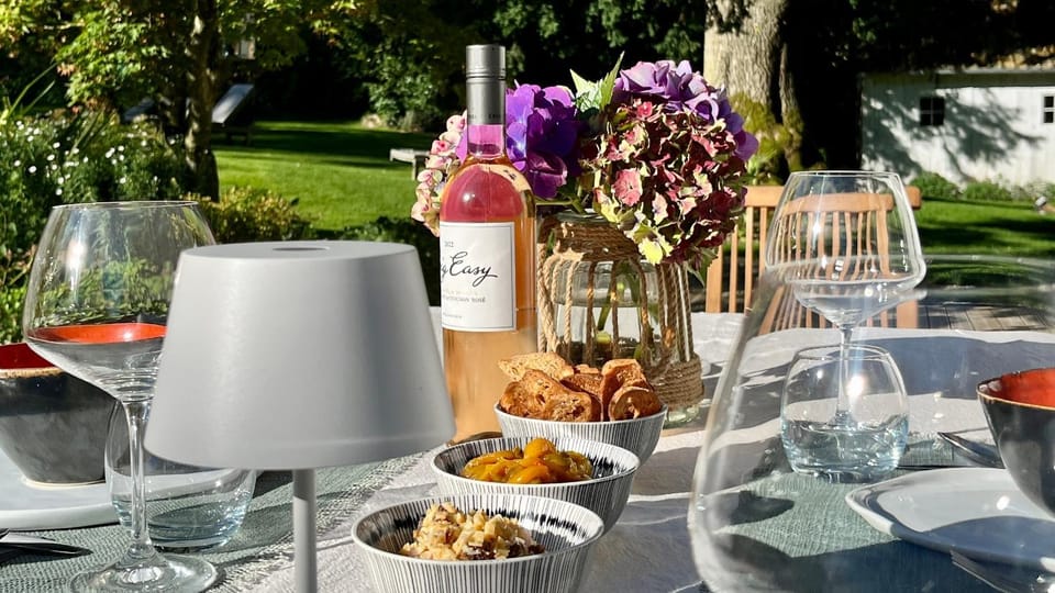 Food and drinks, Garden view