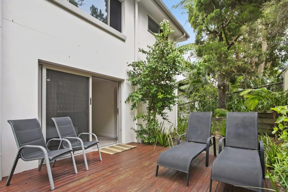 Property building, Patio, Garden view