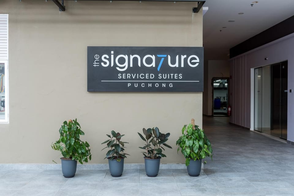 The Signature Serviced Suites & Office Puchong Apartment hotel in Subang Jaya