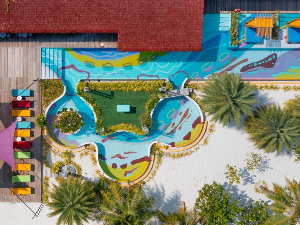 Swimming pool, Swimming pool