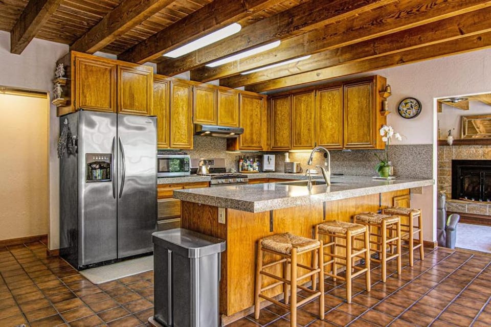 Sunrise Mountain Retreat House in Russian River