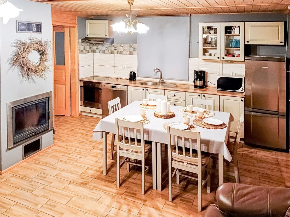 Kitchen or kitchenette, Living room, Dining area, fireplace