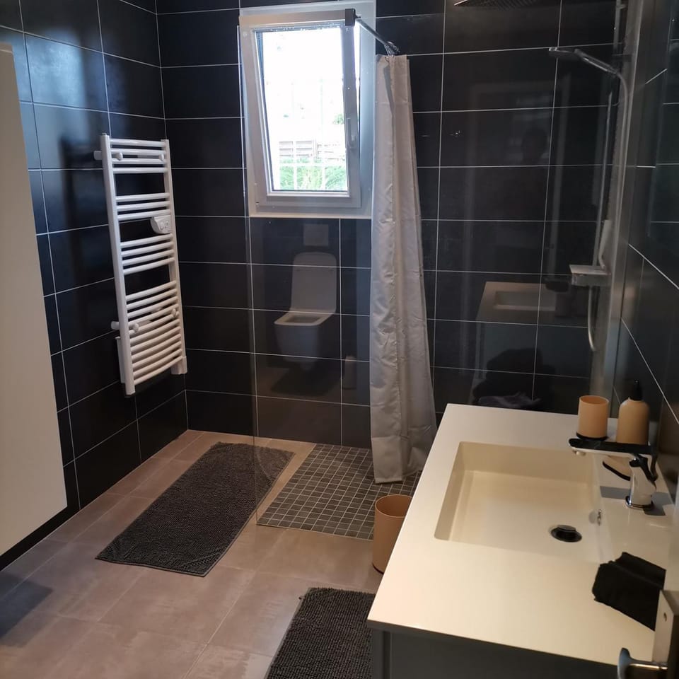 Appartement dans habitation privée avec piscine Apartment in Pays de la Loire
