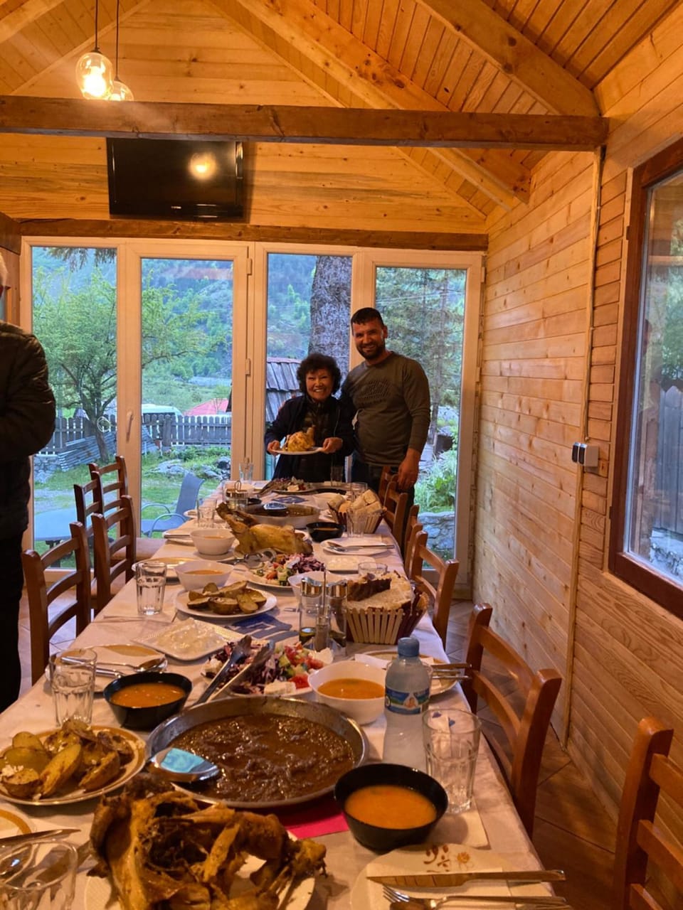 Restaurant/places to eat, People, Food and drinks, Banquet/Function facilities, Dining area, Food, Breakfast, Lunch, Dinner, Drinks, group of guests