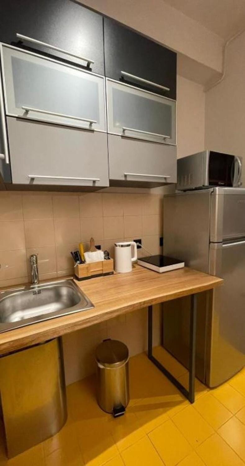 Kitchen or kitchenette, stove, kitchen